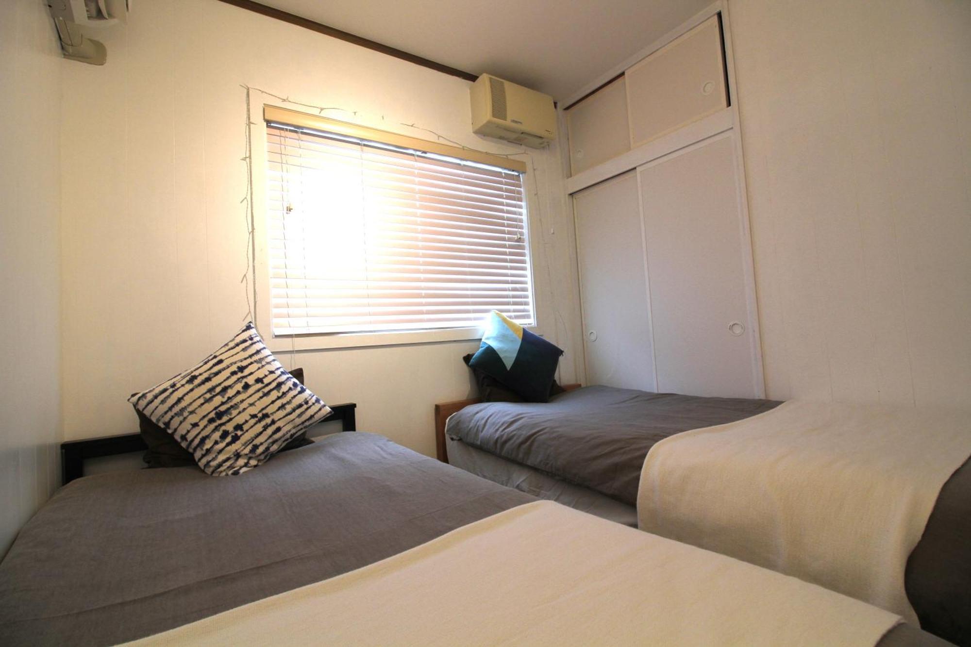 Hotel Whale Okinawa à Kadena Extérieur photo