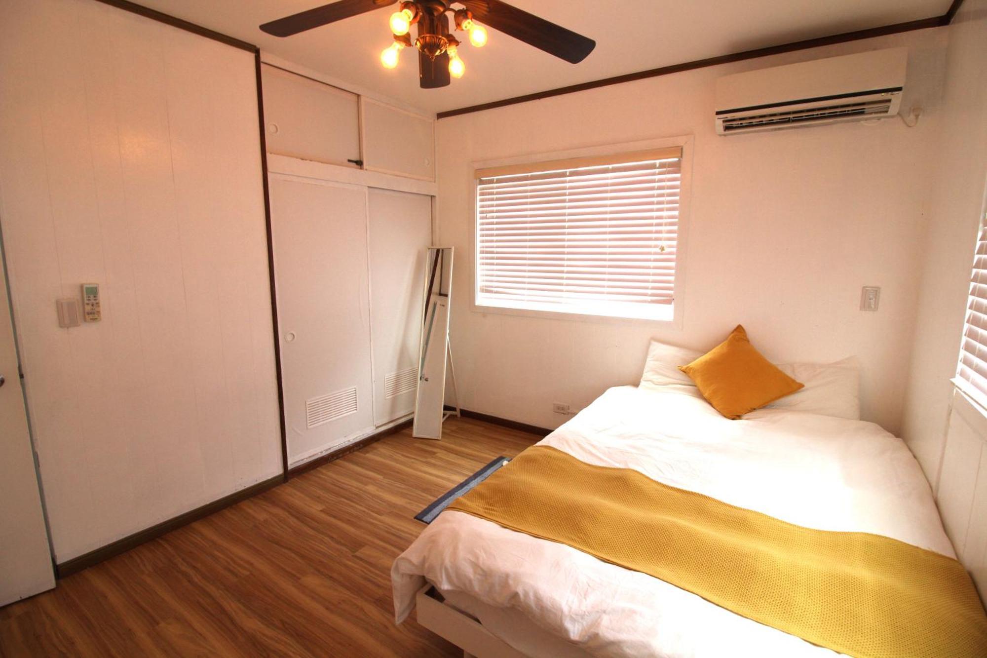 Hotel Whale Okinawa à Kadena Extérieur photo